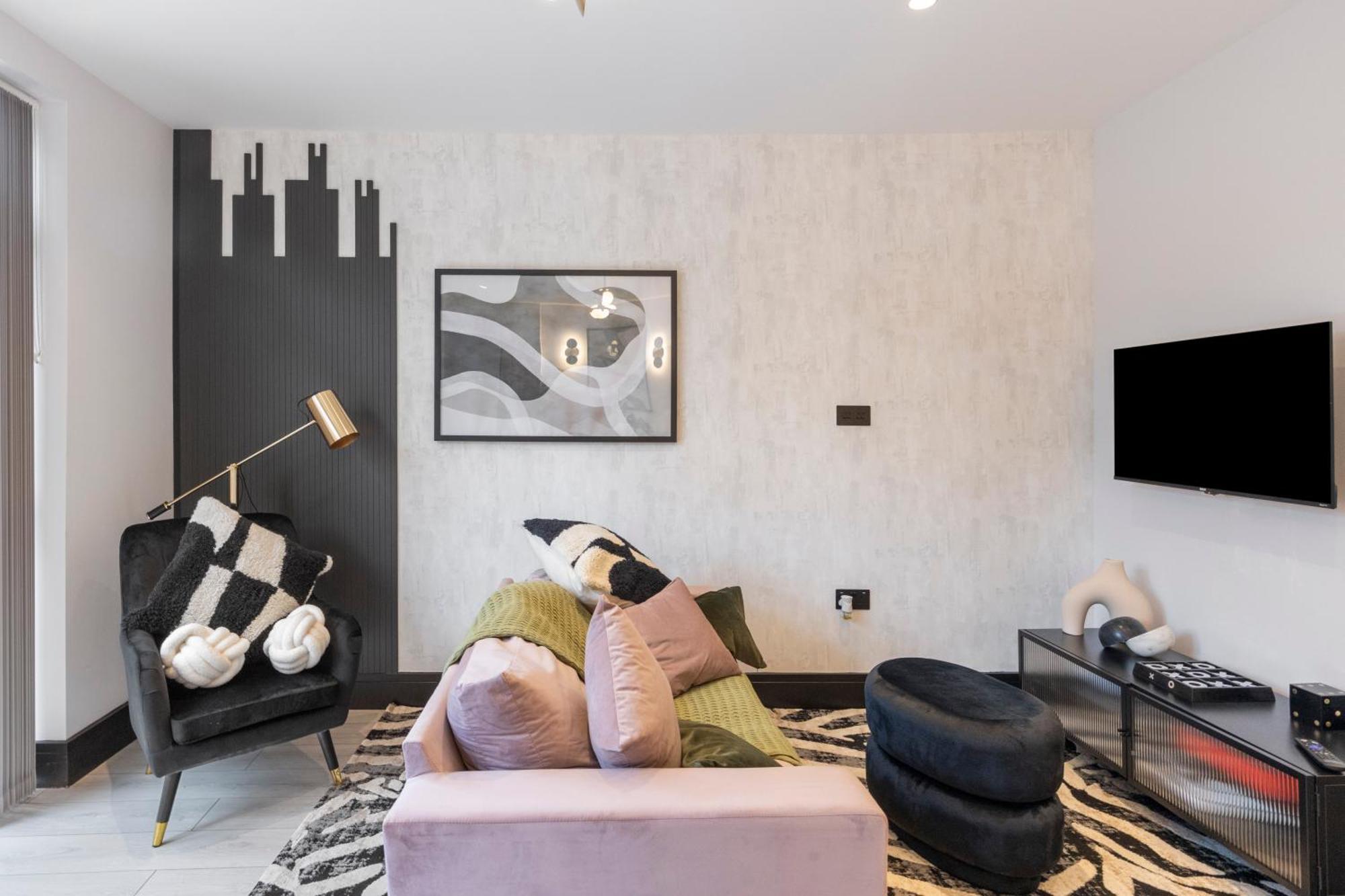Unwind In Style 2Br With Cozy Backyard For Groups Apartman London Kültér fotó